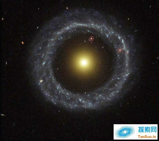 戒指星系藏多少未解之谜 它能通往另一个宇宙?__戒指星系藏多少未解之谜 它能通往另一个宇宙?